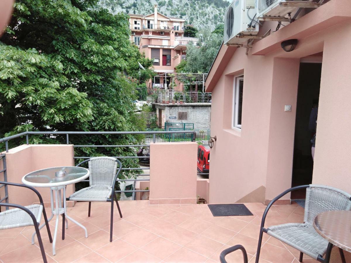 Apartments Martiva Котор Екстериор снимка