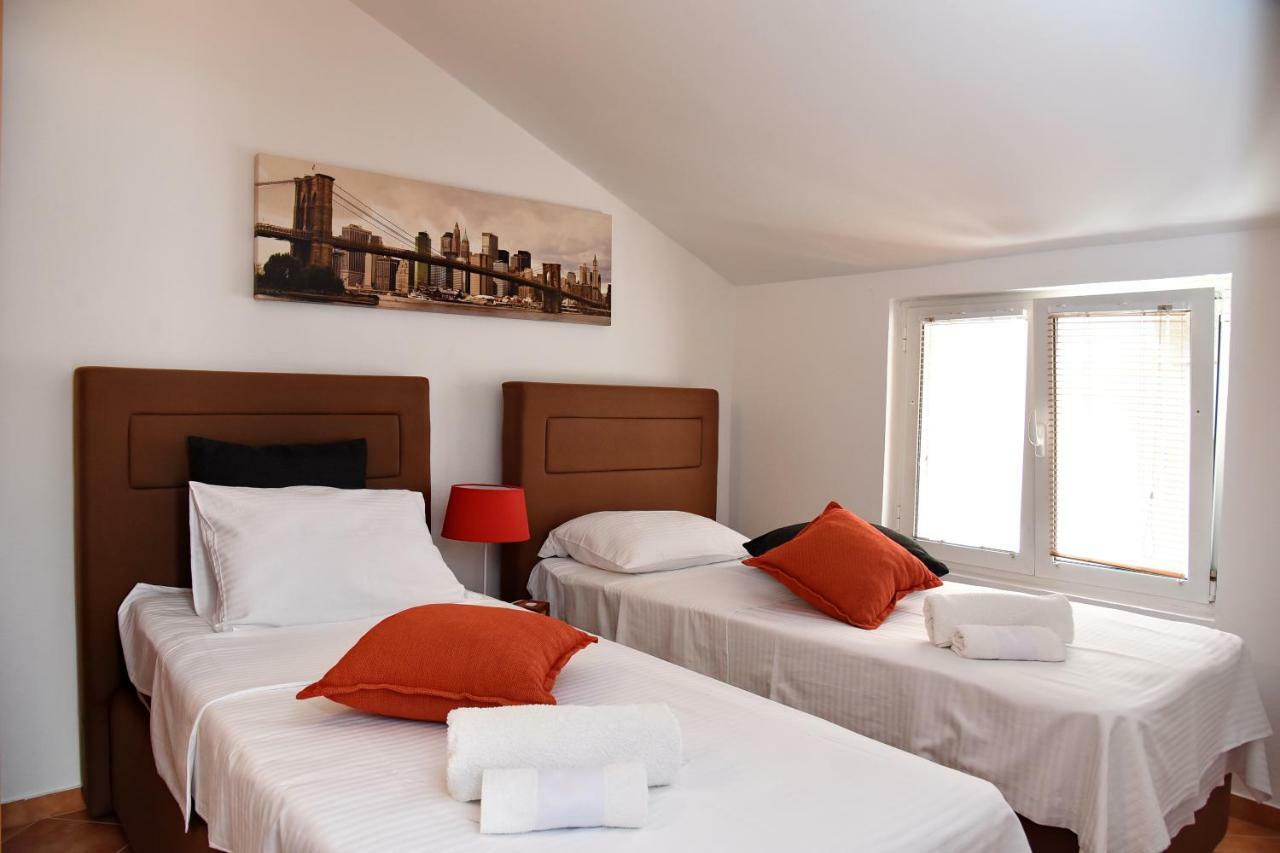 Apartments Martiva Котор Екстериор снимка